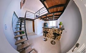 Casa Loma Beach Loft